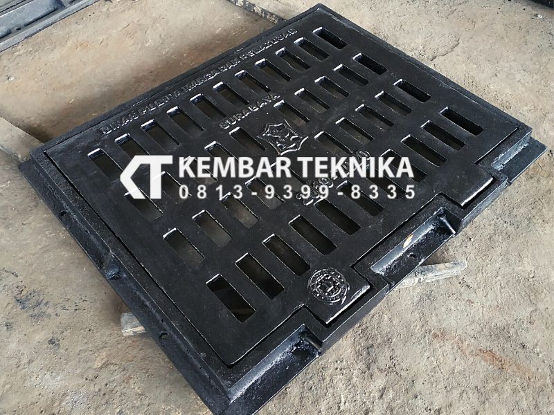 Grill Besi atau Grating Penutup Selokan