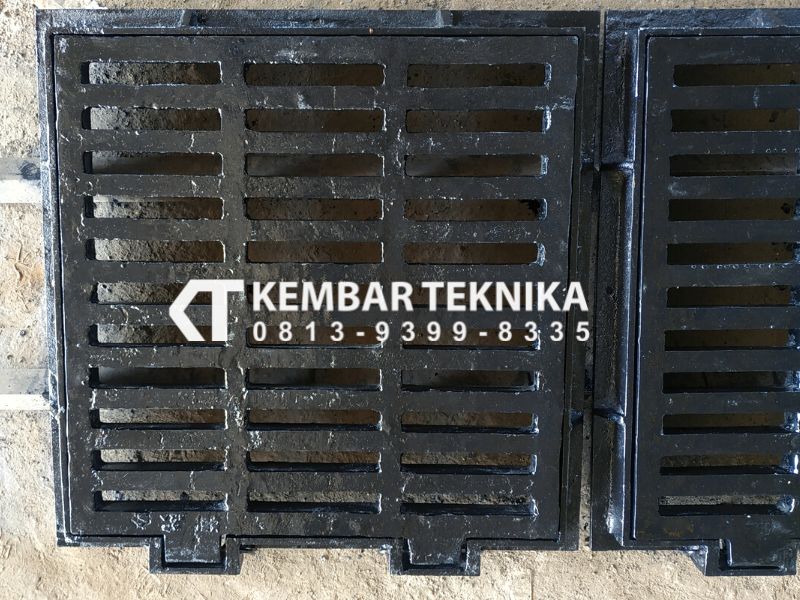 Grill atau Grating Tutup Besi untuk Selokan dan Saluran Drainase