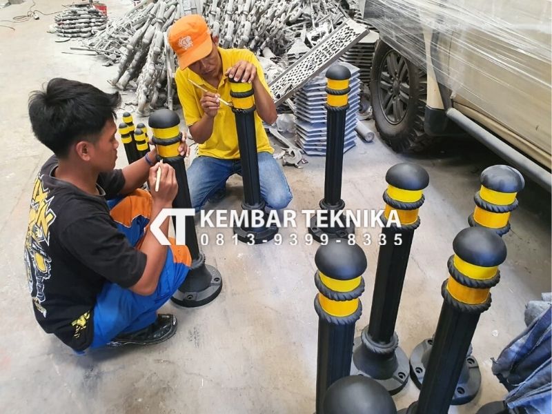 Pabrik Bollard Pembatas Jalan dan Trotoar