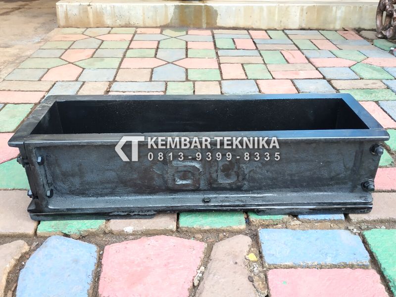 Test Beton Silinder dan Test Beton Kubus Panjang