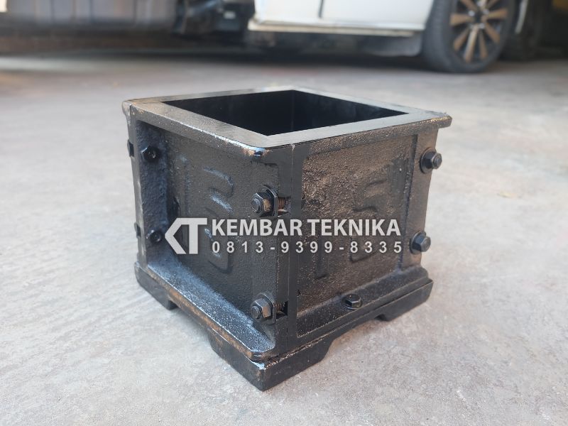 Cetakan Kubus Beton 15 x 15 cm Bahan Metal Casting