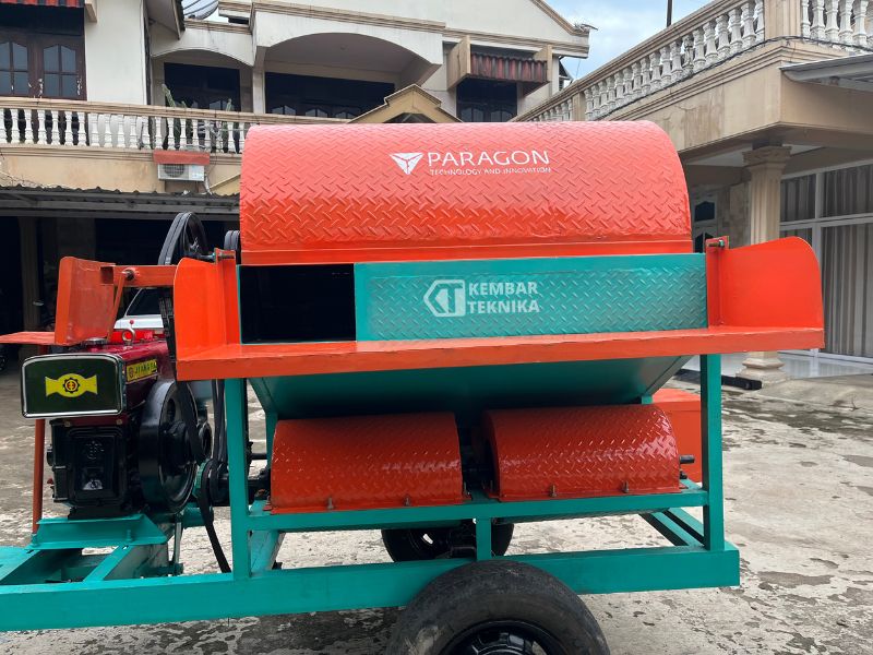 MESIN PERONTOK Jagung