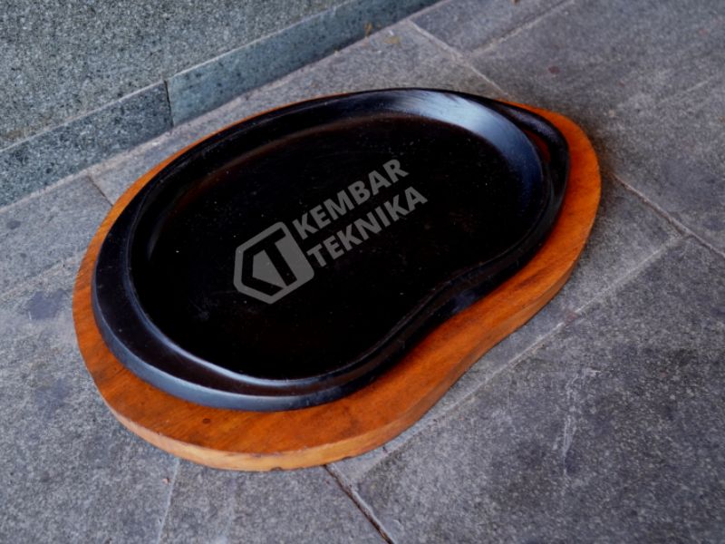 Hot Plate Cast Iron sebagai Alat Kontrol Kualitas Sajian