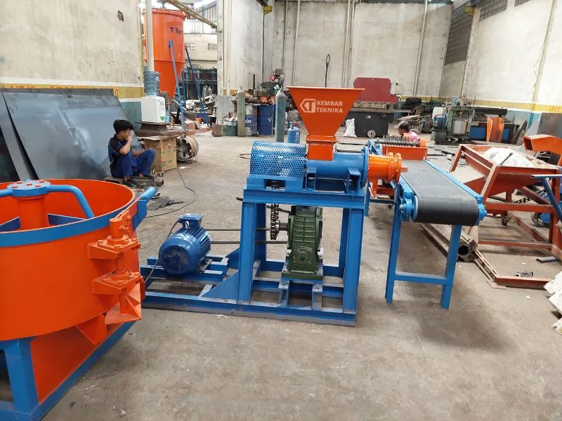 Mesin Pembuat Briket